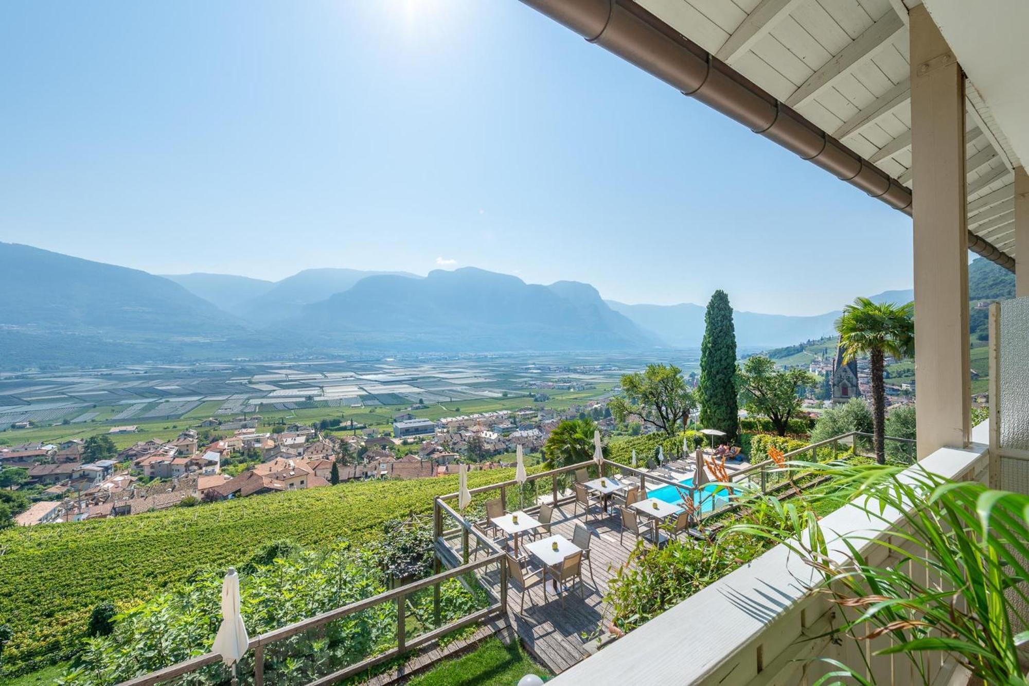 Aparthotel Panorama Tramin an der Weinstraße Exterior foto